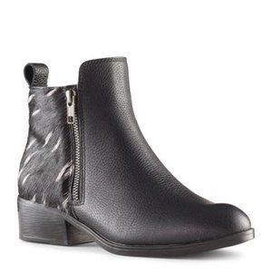 NEW Cougar Women Colleen Waterproof Striated Patterned Calf Hair Zip Ankle Boot